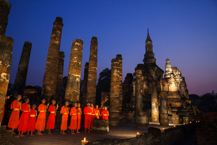 Makha Bucha Day at Sukhothai Historical Park. (Photo by sripfoto, Shutterstock.com)
